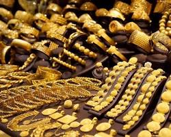 تفسير الأحلام المتعلقة بالذهب والمجوهرات: الرمزية الثقافية والدلالات.