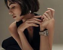 "دليل الرجل الأنيق": كيف تختار الساعة والمحبس (الدبلة) لتعكس هيبتك في بيئة العمل القيادية؟